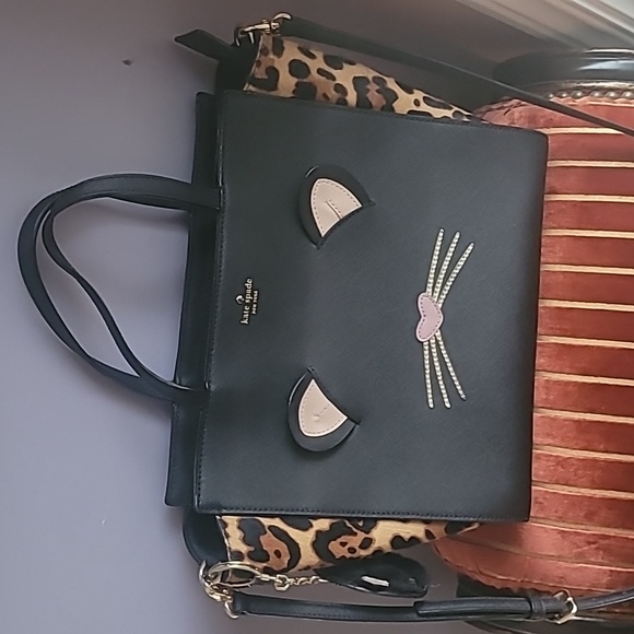 Kate Spade Bag & Wallet Run Wild Large Crossbody Bag - Picture 2 of 16